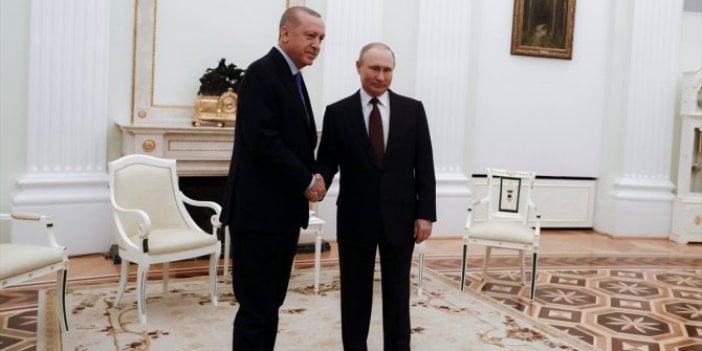 Putin-Erdoğan görüşmesinde heykel detayı