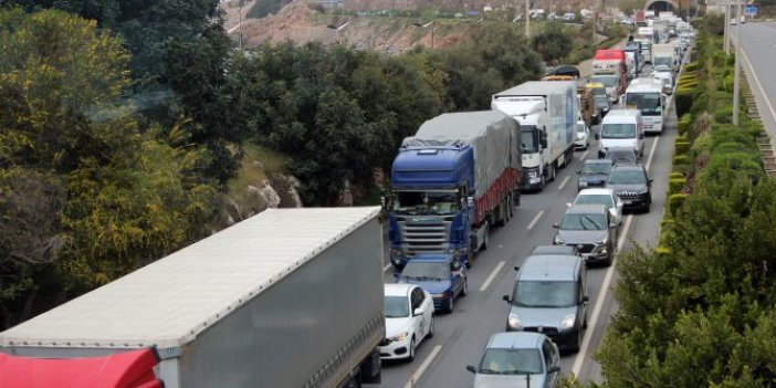 Alanya'da korona virüs kuyruğu