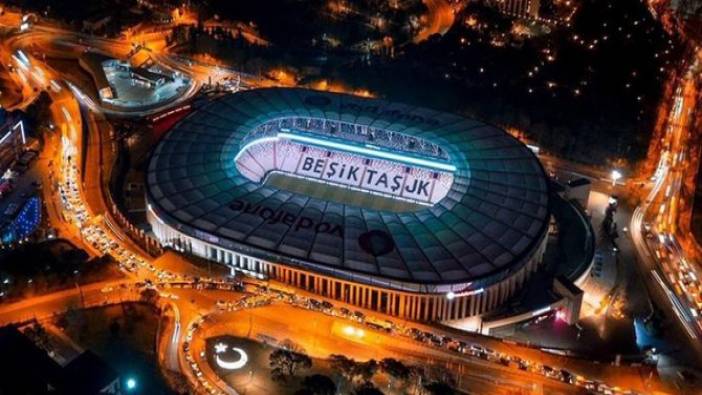 Beşiktaş mest etti! Vodafone Park'ta İstiklal Marşı eşliğinde müthiş görüntüler!