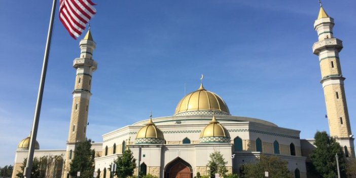 Amerika'da camiler ibadete açılıyor