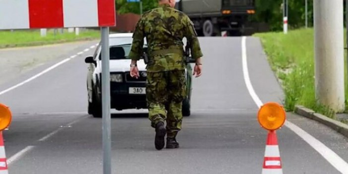 Yanlışlıkla işgal ettiler! Polonya askerleri Çekya'ya girdi