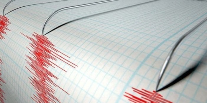 Hindistan'da 5,5 büyüklüğünde deprem!