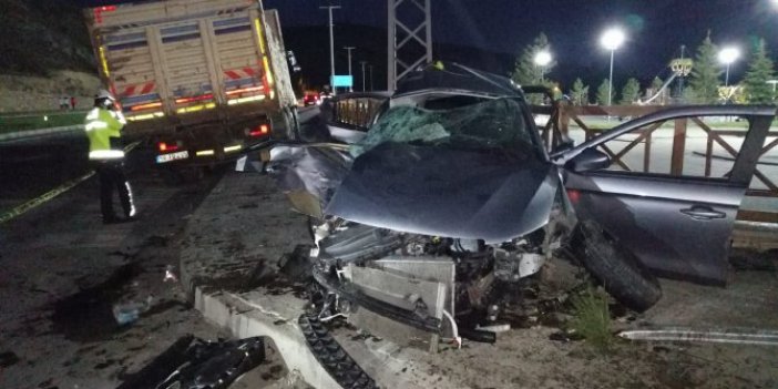 Sivas'ta kamyonla otomobil çarpıştı: 1 ölü, 3 yaralı