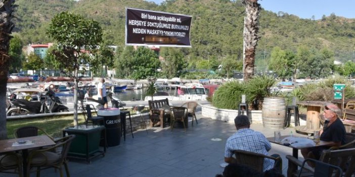 Türkiye bu pankartı konuşuyor, maske takmayanlara güldüren tepki