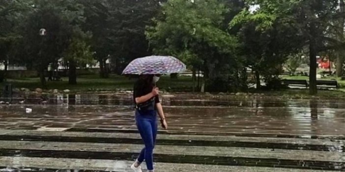 Meteoroloji'den kritik uyarı: Karadeniz'de sağanak yağış