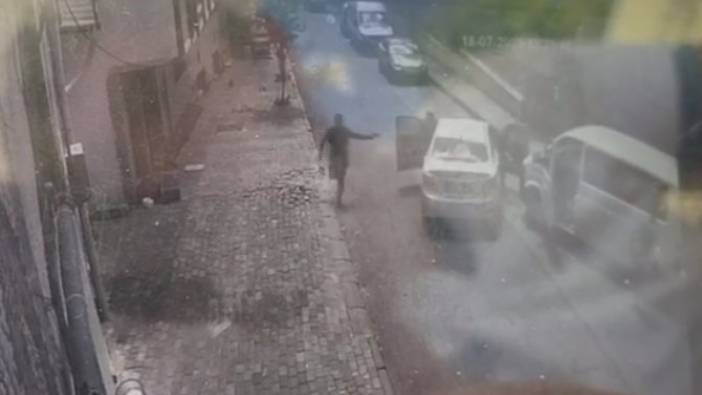 Bağcılar'da polise hain saldırı anı kamerada