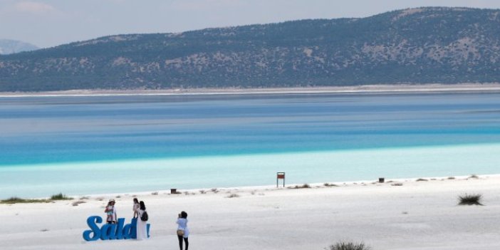 Vali Arslantaş açıkladı: "Salda Gölü'müzün suyu içilebilir"