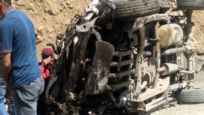 Hakkari Yüksekova’da araç uçuruma yuvarlandı: 6 ölü!