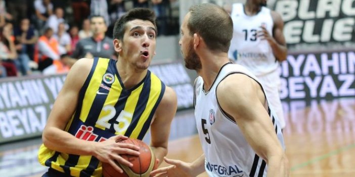 Fenerbahçe Beko, Kenan Sipahi'yi kadrosuna kattı