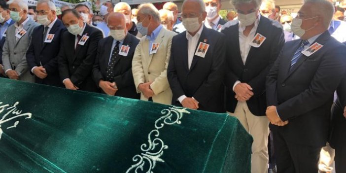 Kılıçdaroğlu,  iş insanı, siyasetçi Murtaza Çelikel'in cenazesine katıldı