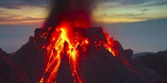 Endonezya'da yanardağ patladı