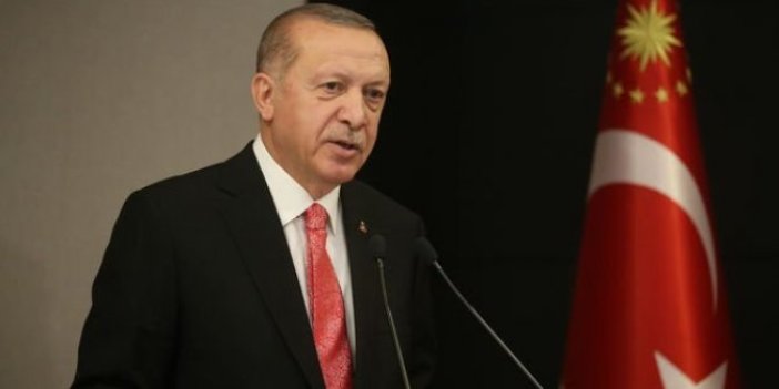 Erdoğan'ın eski danışmanından iktidara dikkat çeken 30 Ağustos sorusu
