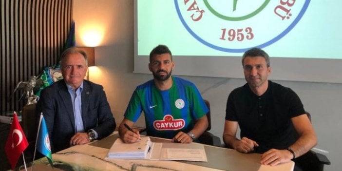 Konyaspor'dan ayrılan Selim Ay Rizespor'a imza attı