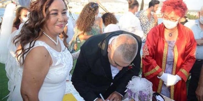 29 yıl ayrı kalan çift nikah masasına oturdu