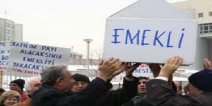 Emekliden ‘tabutlu’ protesto