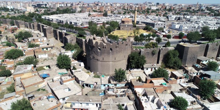 Tarihi surlar kazıldıkça topraktan fışkırdı! Diyarbakır'da tüyleri diken diken eden olay! Bilim insanları şaşkına döndü! 