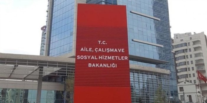 Aile Bakanlığı'ndan koruyucu ailelere 'Ergen Rehberi'