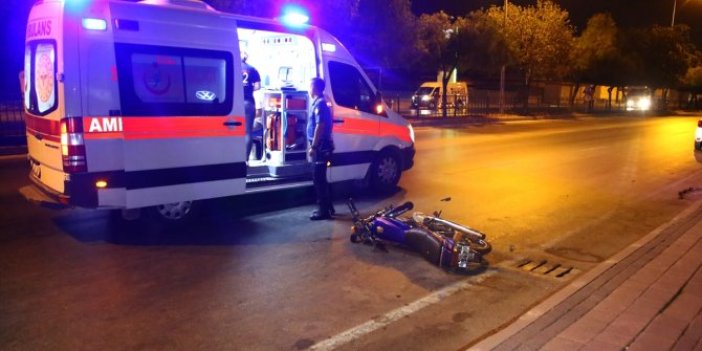 Adana'da iki motosiklet çarpıştı! 1 ağır 3 yaralı