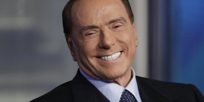 Berlusconi'nin testi bir kez daha pozitif çıktı
