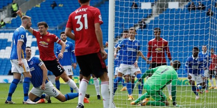 Brighton -Manchester United maçında inanılmaz anlar. 5 top direkten döndü, maçın sonunda penaltı verildi