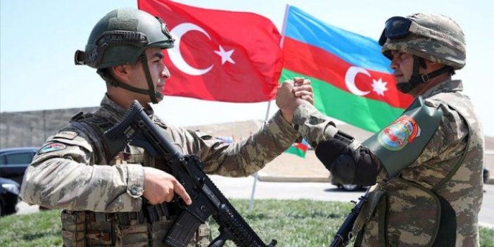 Milli Savunma Bakanlığı kapak resmini Azerbaycan ve Türk askeri olarak değiştirdi