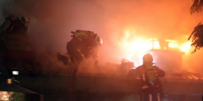 Ankara'da cami avlusundaki yangın panik yarattı