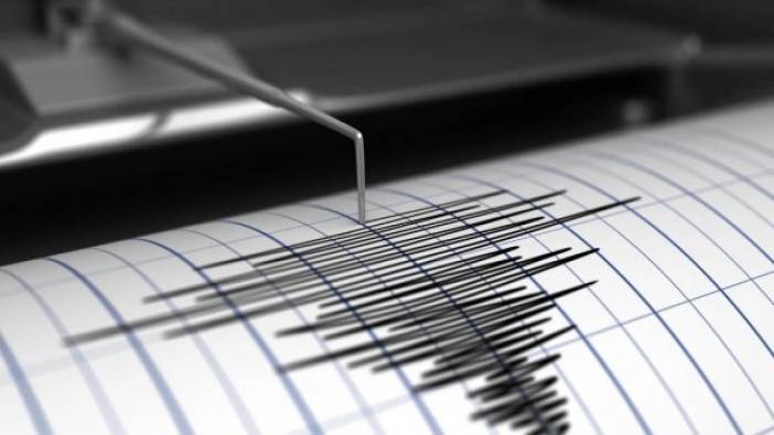 İzmir'de korkutan deprem (01 Ekim 2020)