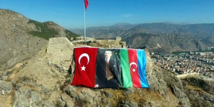 Amasya'dan Azerbaycan'a dev bayraklı destek