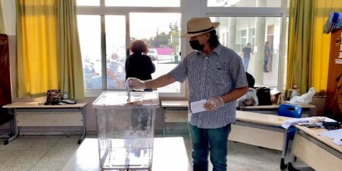 KKTC'de oy verme işlemi başladı