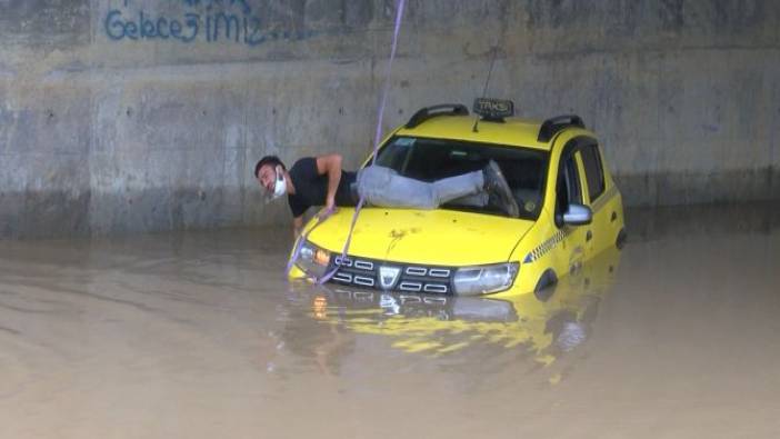 Görüntüler bugün İstanbul'dan, dakikalarca böyle kurtarılmayı bekledi