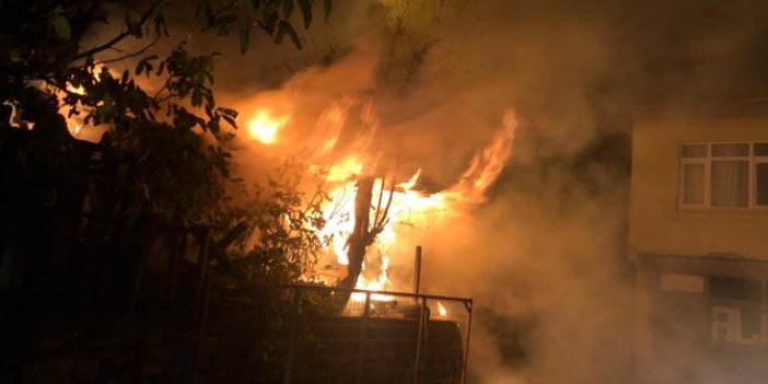 Kocaeli'nde odunlukta çıkan yangının evlere sıçramasını vatandaşlar önlendi