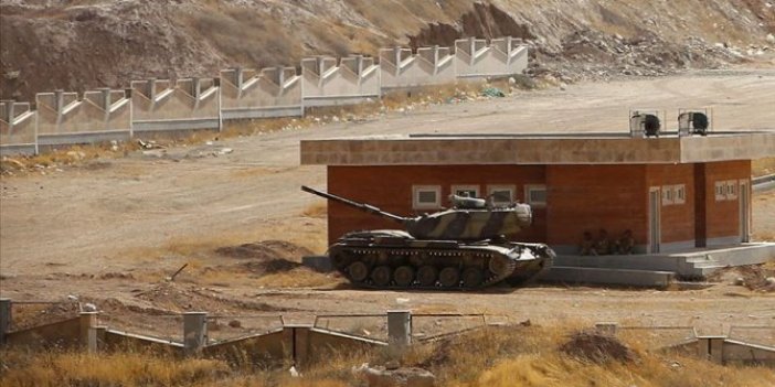 İran’dan kuzeybatı sınırına askeri yığınak