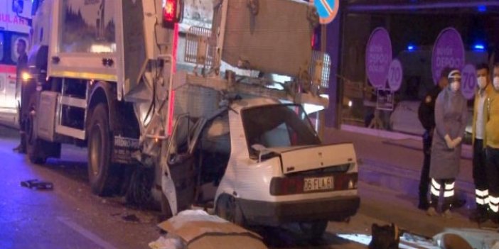 Ankara'da feci kaza. Duran çöp kamyonunun altına girdi