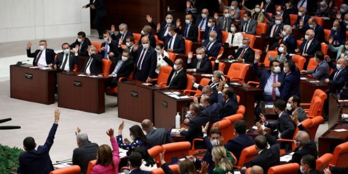 Suudi Arabistan'ın Türk mallarına ambargosunun Meclis'te tartışılması için verilen önerge AKP ve MHP oylarıyla reddedildi