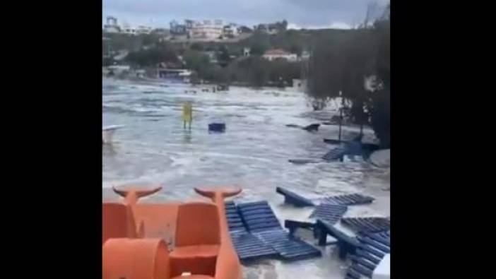 İzmir''de deprem denizi taşırdı, Tsunami benzeri görüntüler ortaya çıktı