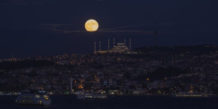 Uzun süredir bekleniyordu. Tüm İstanbul'u aydınlattı