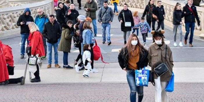 Fransa'da 30 saniyede 1 kişi koronadan hastanede yatıyor