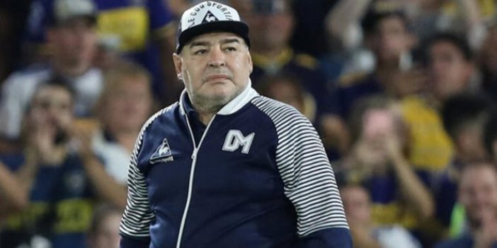 Efsane futbol yıldızı Maradona hastaneye kaldırıldı