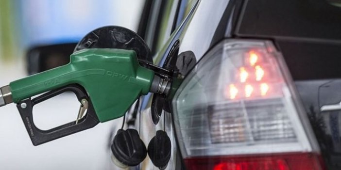 Benzine büyük zam geldi. Araç sahiplerine kötü haber