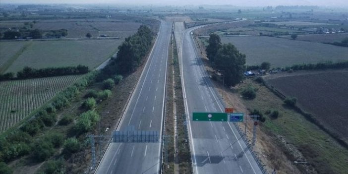 Aydın-Denizli Otoyolu'nun temeli yarın atılıyor. Süre bir saat kısalacak, milyonlarca lira tasarruf sağlayacak