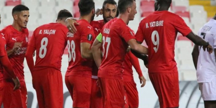 Sivasspor'da 4 futbolcuda korona virüs