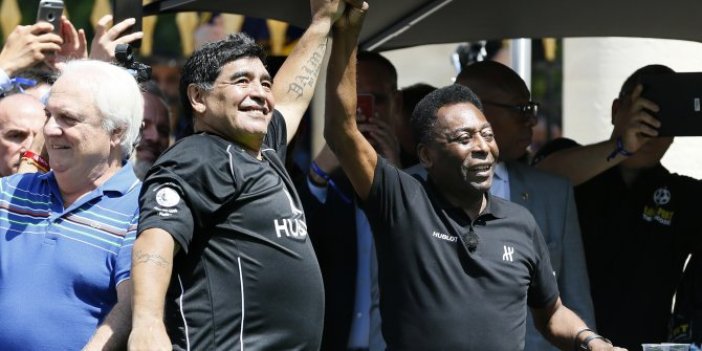 Maradona için ondan önce futbolun devi gösterilen Pele'den duygulandıran paylaşım