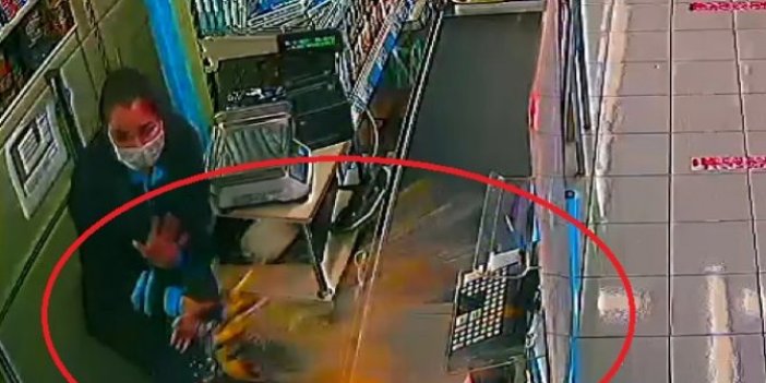 Marketi soymaya giren hırsız yaşanan olay sonrası çalışanı tebrik edip kaçtı, kameralar saniye saniye kaydetti