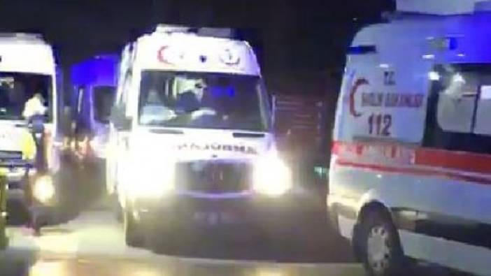 Ambulansların biri gidiyor biri geliyor. Pandemi hastanesinde gece yarısı korkutan kuyruk