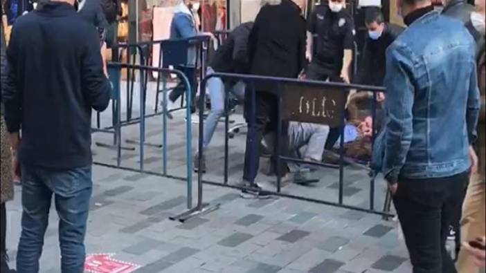 İstiklal Caddesi'nde sosyal mesafe kavgası. O anlar kameralara yansıdı