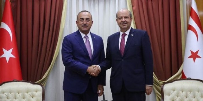Mevlüt Çavuşoğlu KKTC Cumhurbaşkanı Ersin Tatar ile görüştü
