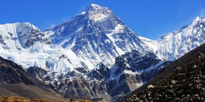 Everest Dağı'nın boyu uzadı