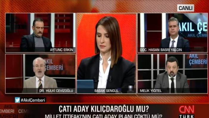 CNN Türk canlı yayınında bir şok daha. Yeniçağ Yazarı Hulki Cevizoğlu Erdoğan 3. kez Cumhurbaşkanı seçilemez dedi acilen reklama gidildi