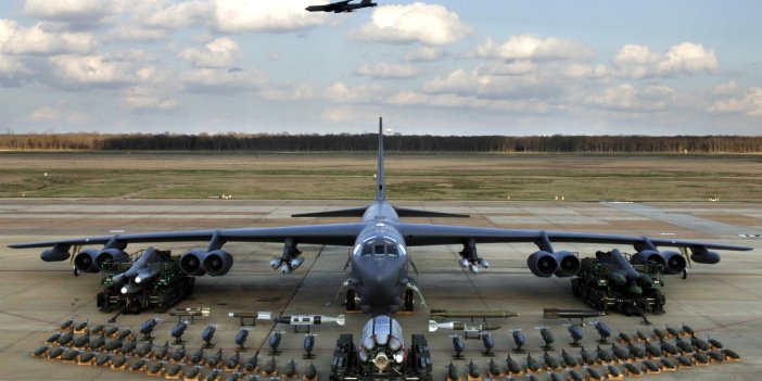 ABD'nin B-52H nükleer uçakları havalandı