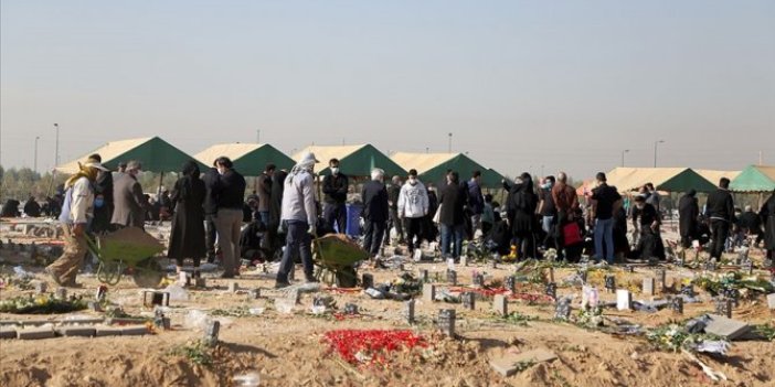 İran'da son 24 saatte 247 kişi koronadan hayatını kaybetti